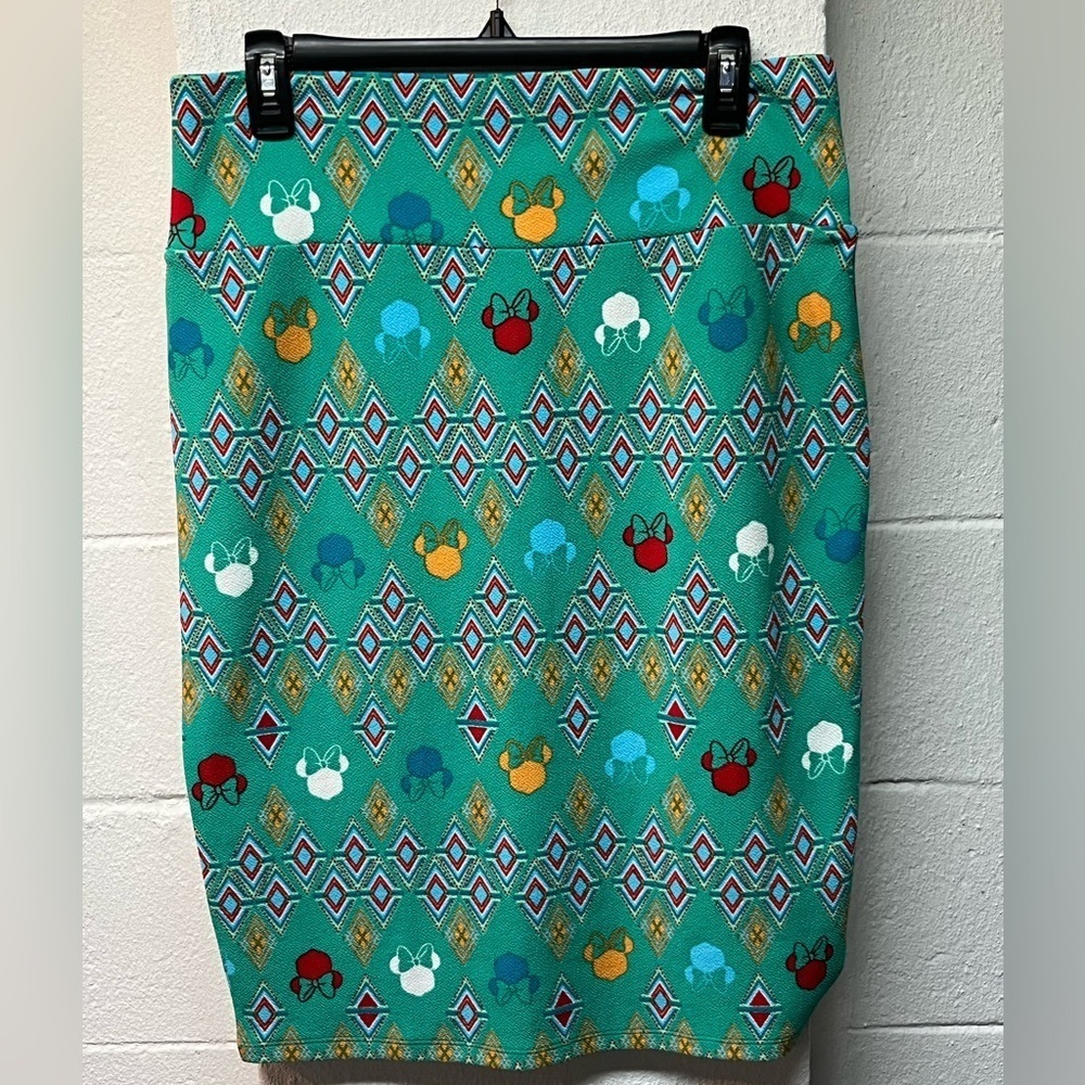 Lularoe Cassie Pencil Skirt Size
L Minnie Mouse.